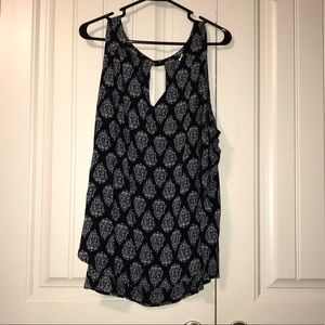 Women’s V neck top